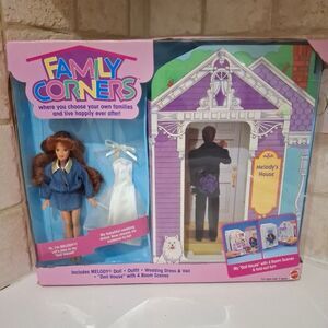 Vintage Family Corners Melody Doll Dollhouse 4 Room Scenes